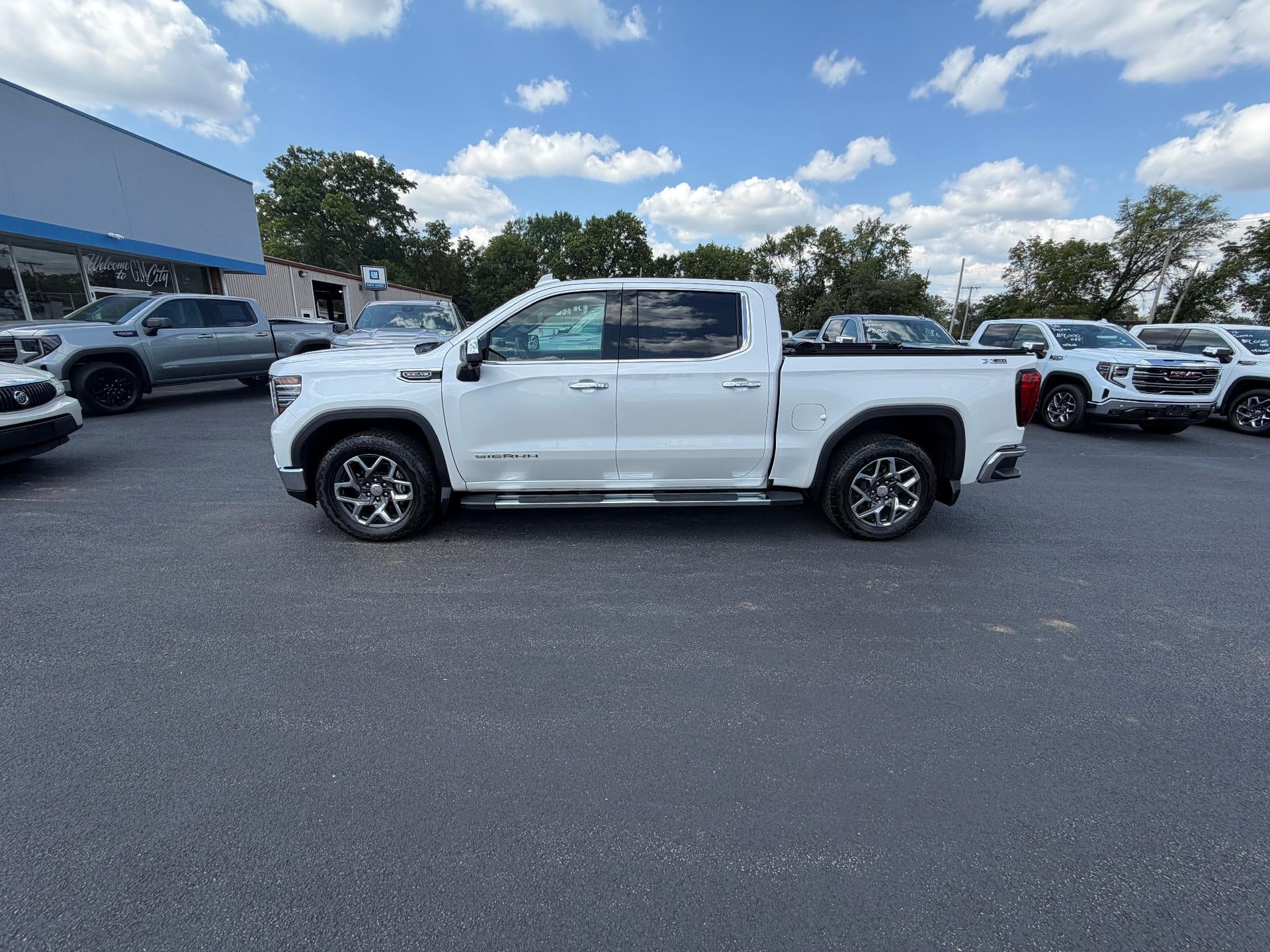 gmc sierra 1500 2024 3GTUUDELXRG264724 image gmc sierra 1500 2024 3GTUUDELXRG264724 image